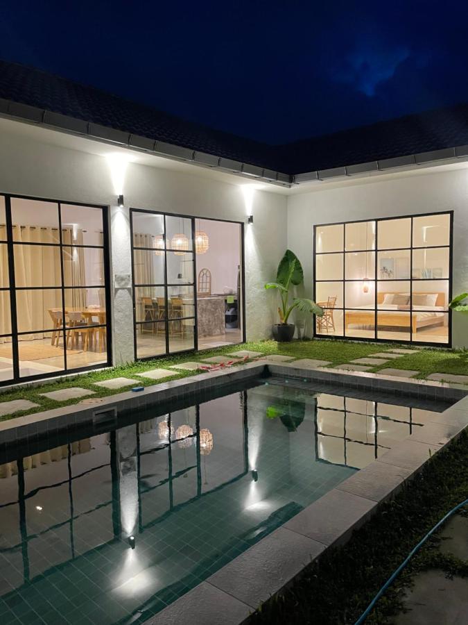 Allure Villa Cempaka Private Pool 关丹 外观 照片